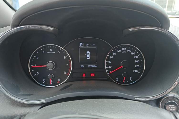 Used Kia K3 2017 1.6L Automatic 15th Anniversary Special Edition GLS Instrument Cluster