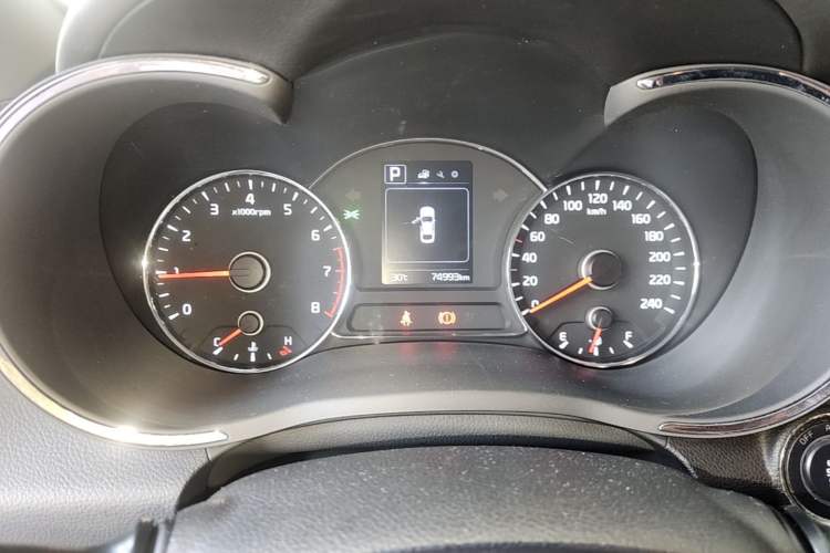 Used Kia K3 2017 1.6L Automatic 15th Anniversary Special Edition GLS Instrument Cluster