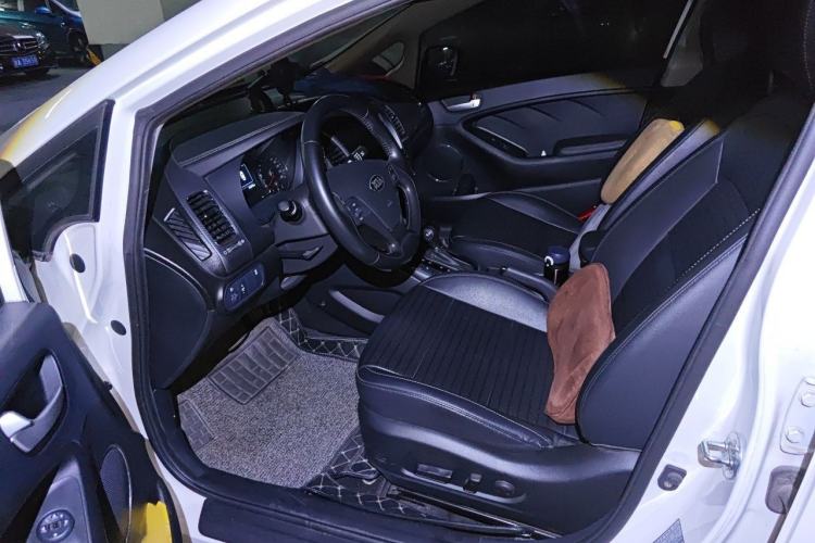 Used Kia K3 2017 1.6L Automatic 15th Anniversary Special Edition GLS Interior 3
