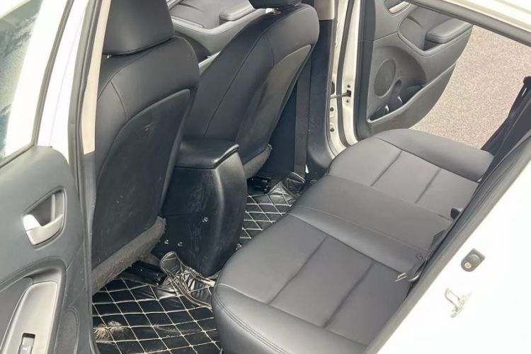 Used Kia K3 2017 1.6L Automatic 15th Anniversary Special Edition GLS Interior 3