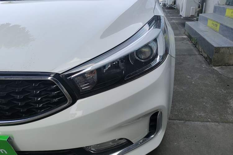 Used Kia K3 2017 1.6L Automatic 15th Anniversary Special Edition GLS Left Front Headlight