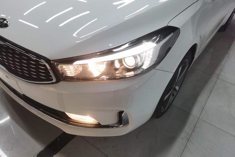 Used Kia K3 2017 1.6L Automatic 15th Anniversary Special Edition GLS Left Front Headlight
