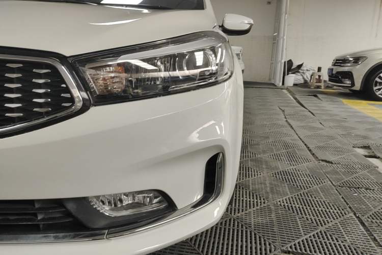 Used Kia K3 2017 1.6L Automatic 15th Anniversary Special Edition GLS Left Front Headlight