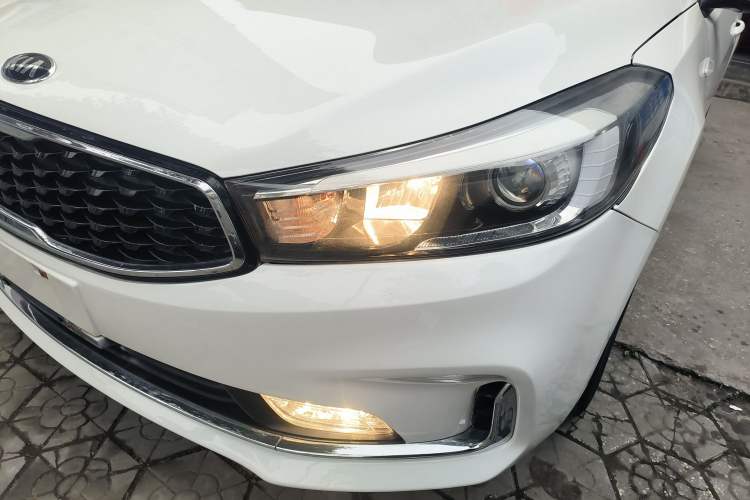Used Kia K3 2017 1.6L Automatic 15th Anniversary Special Edition GLS Left Front Headlight