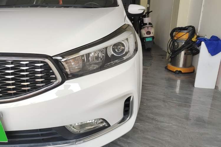 Used Kia K3 2017 1.6L Automatic 15th Anniversary Special Edition GLS Left Front Headlight