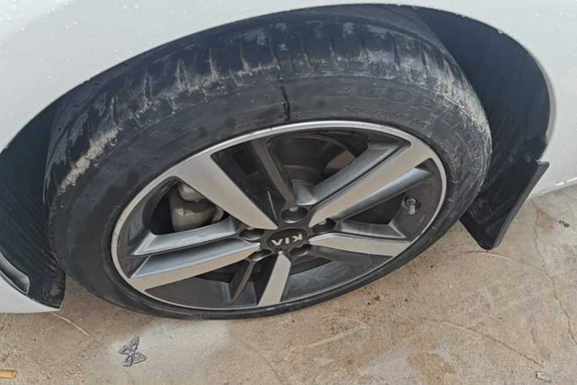 Used Kia K3 2017 1.6L Automatic 15th Anniversary Special Edition GLS Left Front Wheel Hub