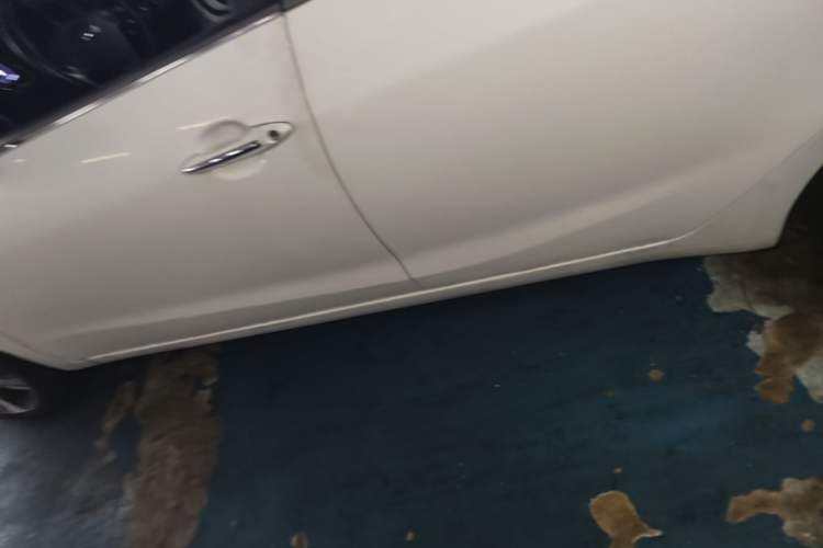 Used Kia K3 2017 1.6L Automatic 15th Anniversary Special Edition GLS Left Side Sill