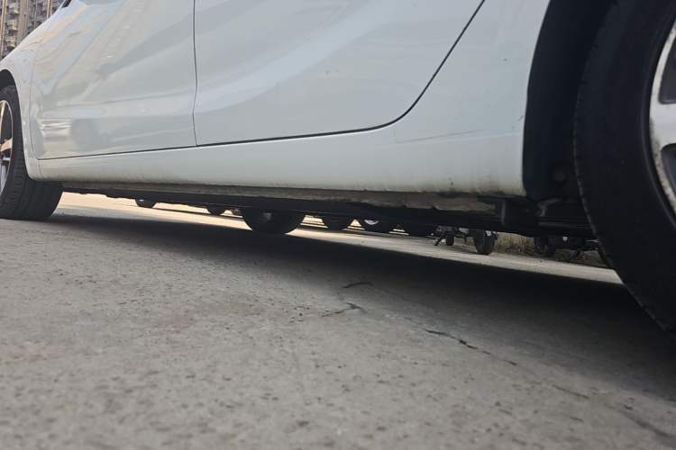 Used Kia K3 2017 1.6L Automatic 15th Anniversary Special Edition GLS Left Side Sill