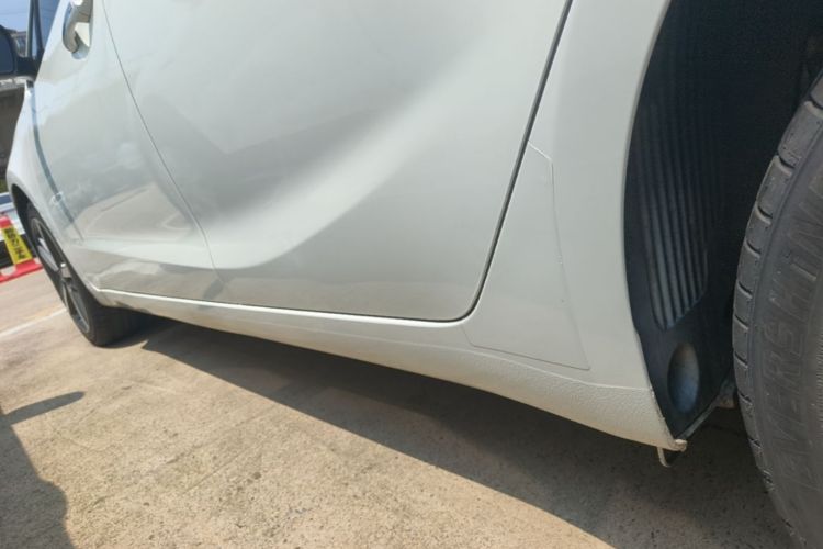 Used Kia K3 2017 1.6L Automatic 15th Anniversary Special Edition GLS Left Side Sill