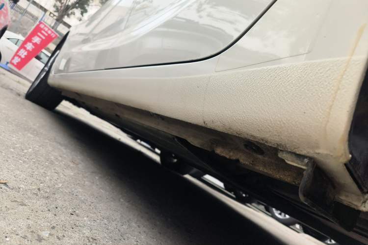 Used Kia K3 2017 1.6L Automatic 15th Anniversary Special Edition GLS Left Side Sill