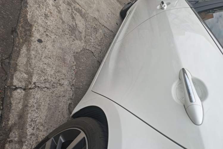 Used Kia K3 2017 1.6L Automatic 15th Anniversary Special Edition GLS Left Side Sill