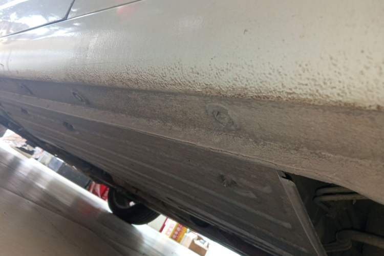 Used Kia K3 2017 1.6L Automatic 15th Anniversary Special Edition GLS Left Side Sill