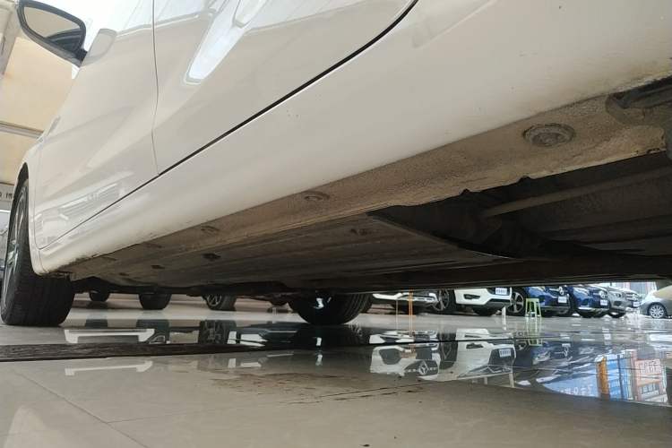 Used Kia K3 2017 1.6L Automatic 15th Anniversary Special Edition GLS Left Side Sill
