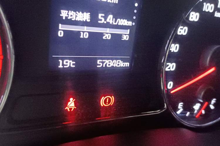 Used Kia K3 2017 1.6L Automatic 15th Anniversary Special Edition GLS Odometer Close Up