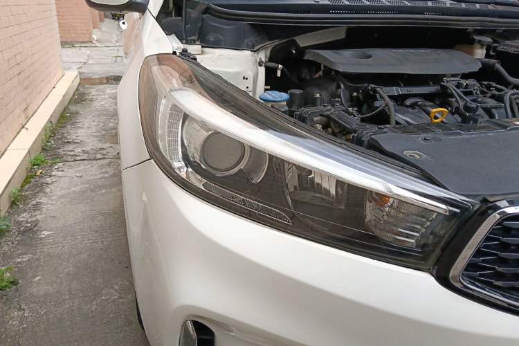 Used Kia K3 2017 1.6L Automatic 15th Anniversary Special Edition GLS Right Front Headlight