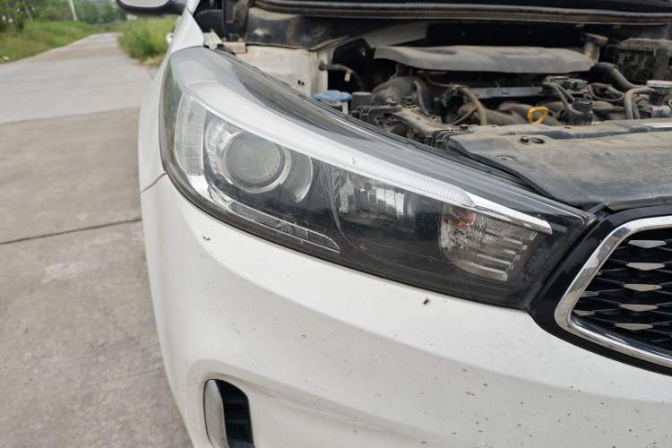 Used Kia K3 2017 1.6L Automatic 15th Anniversary Special Edition GLS Right Front Headlight