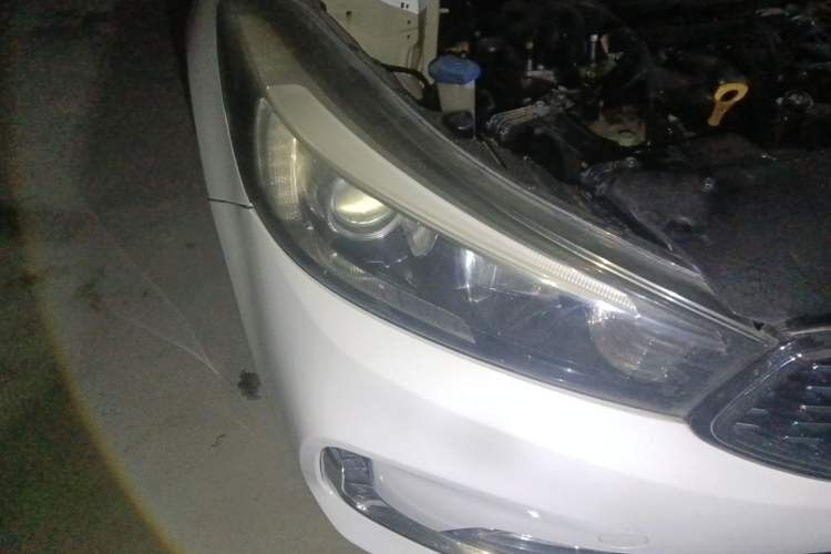Used Kia K3 2017 1.6L Automatic 15th Anniversary Special Edition GLS Right Front Headlight