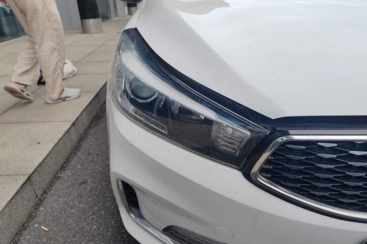 Used Kia K3 2017 1.6L Automatic 15th Anniversary Special Edition GLS Right Front Headlight