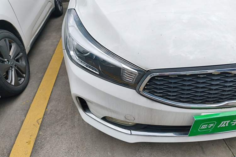 Used Kia K3 2017 1.6L Automatic 15th Anniversary Special Edition GLS Right Front Headlight