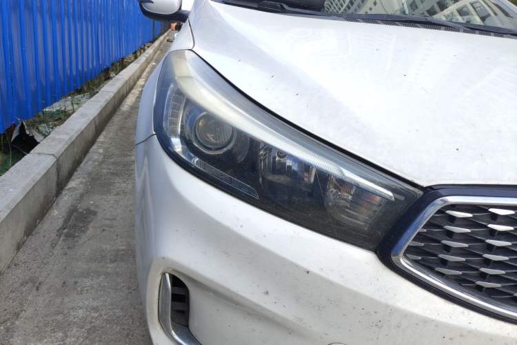 Used Kia K3 2017 1.6L Automatic 15th Anniversary Special Edition GLS Right Front Headlight