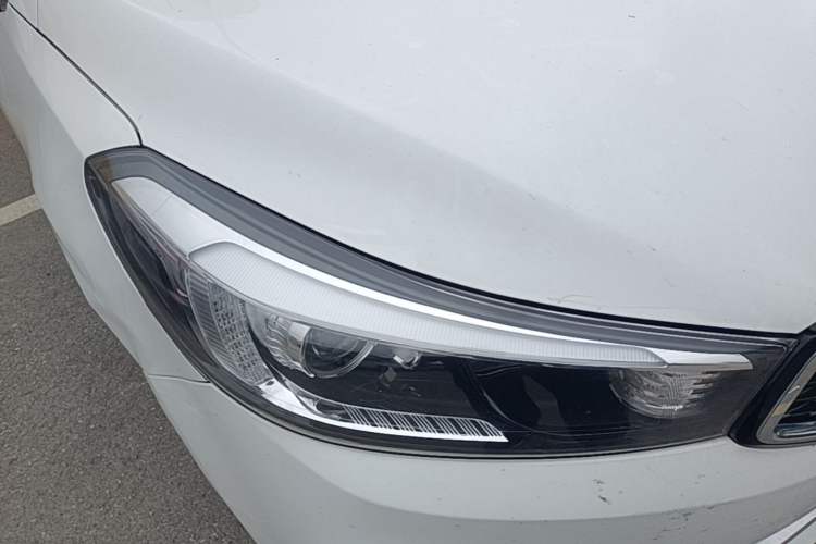 Used Kia K3 2017 1.6L Automatic 15th Anniversary Special Edition GLS Right Front Headlight