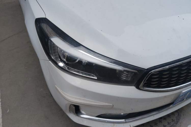 Used Kia K3 2017 1.6L Automatic 15th Anniversary Special Edition GLS Right Front Headlight