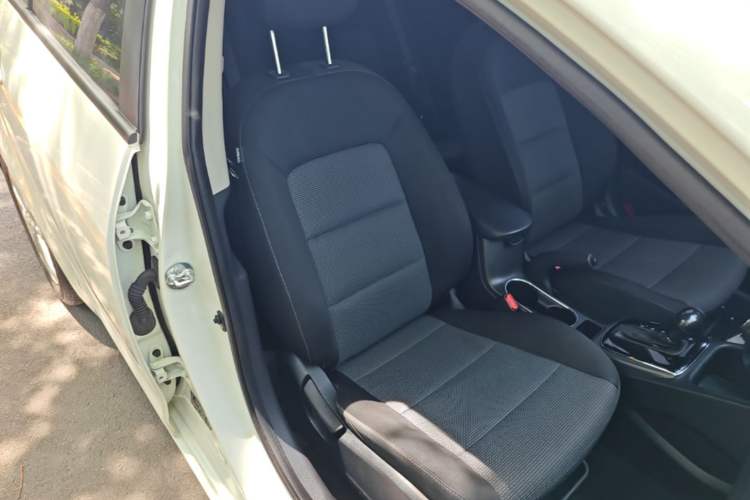 Used Kia K3 2017 1.6L Automatic 15th Anniversary Special Edition GLS Right Front Seat