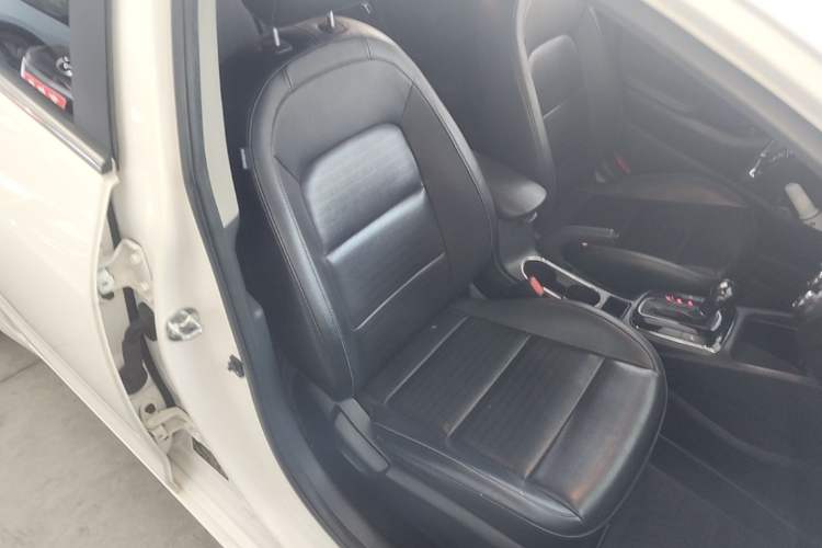 Used Kia K3 2017 1.6L Automatic 15th Anniversary Special Edition GLS Right Front Seat