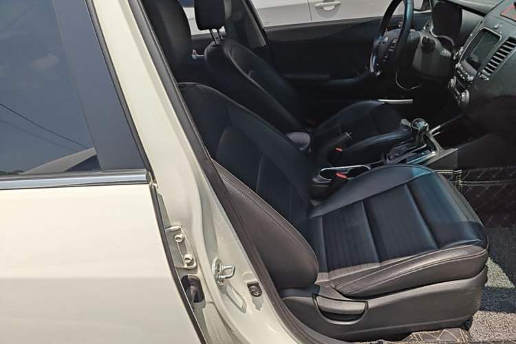 Used Kia K3 2017 1.6L Automatic 15th Anniversary Special Edition GLS Right Front Seat