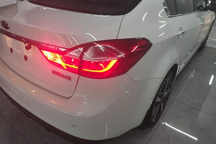 Used Kia K3 2017 1.6L Automatic 15th Anniversary Special Edition GLS Right Rear Taillight