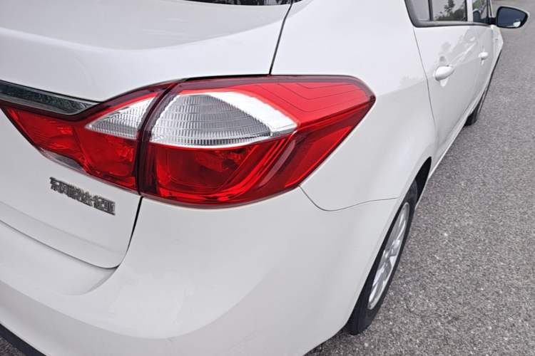 Used Kia K3 2017 1.6L Automatic 15th Anniversary Special Edition GLS Right Rear Taillight