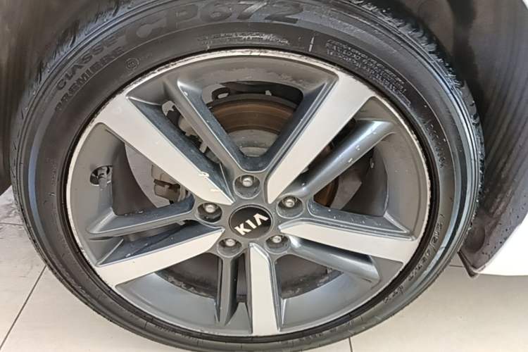 Used Kia K3 2017 1.6L Automatic 15th Anniversary Special Edition GLS Right Rear Wheel Hub