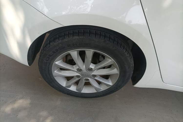Used Kia K3 2017 1.6L Automatic 15th Anniversary Special Edition GLS Right Rear Wheel Hub