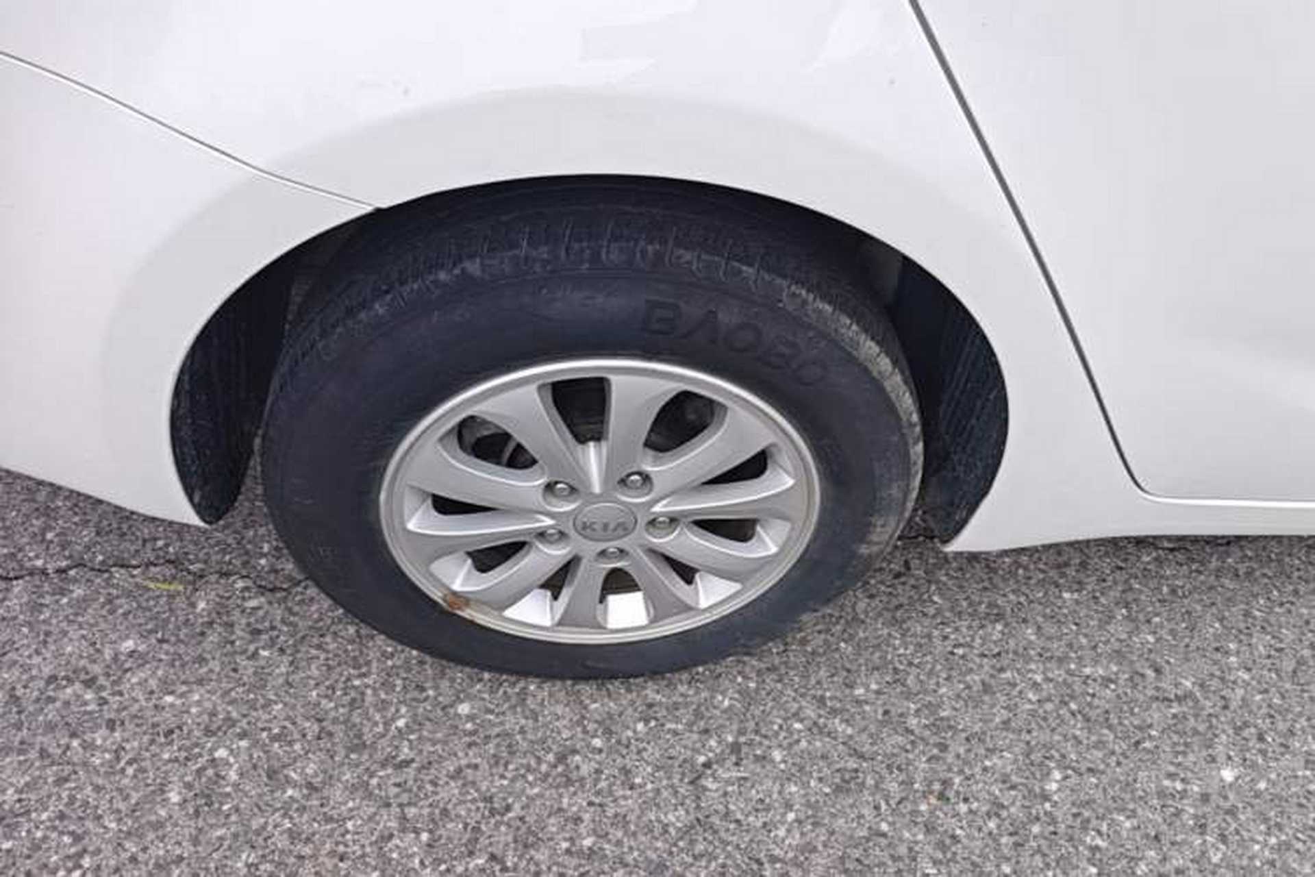 Used Kia K3 2017 1.6L Automatic 15th Anniversary Special Edition GLS Right Rear Wheel Hub