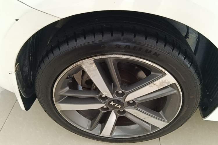 Used Kia K3 2017 1.6L Automatic 15th Anniversary Special Edition GLS Right Rear Wheel Hub