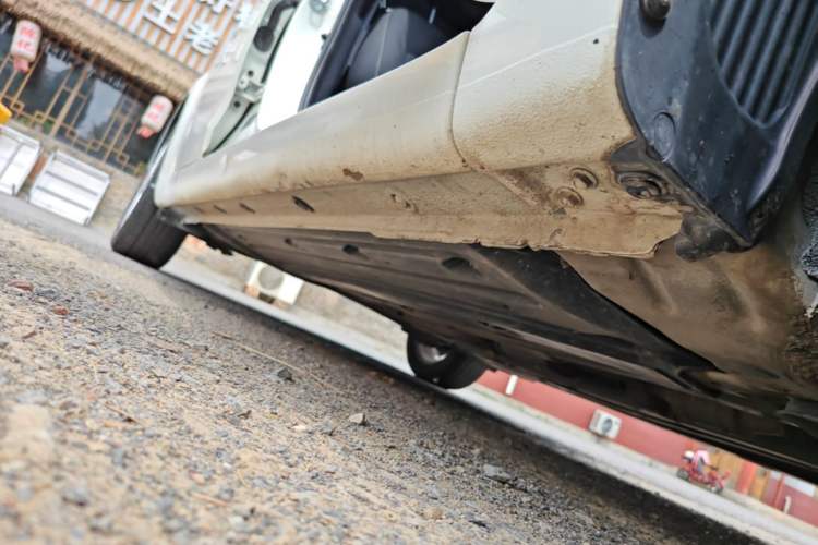 Used Kia K3 2017 1.6L Automatic 15th Anniversary Special Edition GLS Right Side Sill