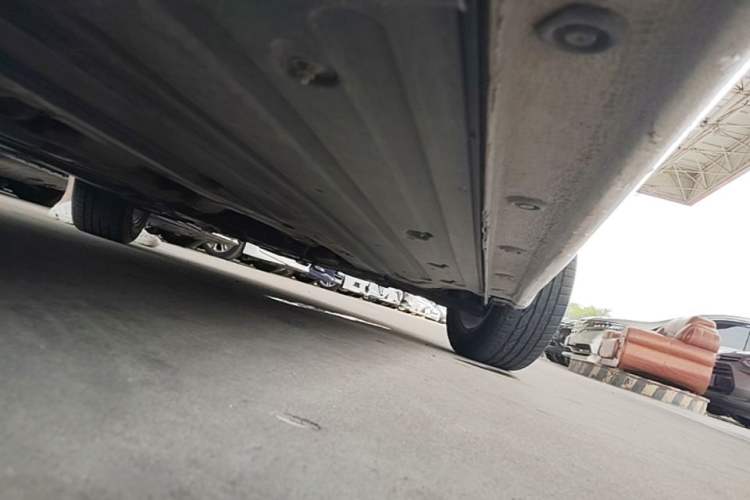 Used Kia K3 2017 1.6L Automatic 15th Anniversary Special Edition GLS Right Side Sill