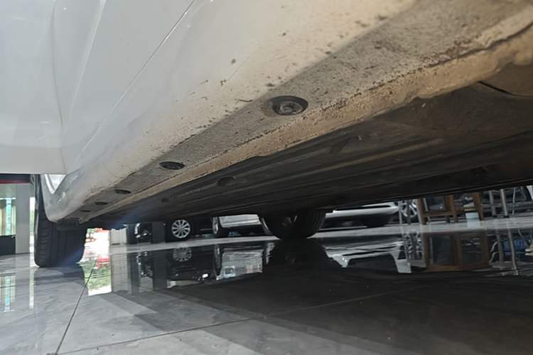 Used Kia K3 2017 1.6L Automatic 15th Anniversary Special Edition GLS Right Side Sill