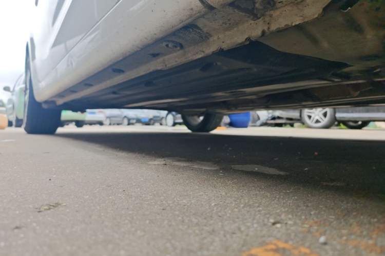 Used Kia K3 2017 1.6L Automatic 15th Anniversary Special Edition GLS Right Side Sill