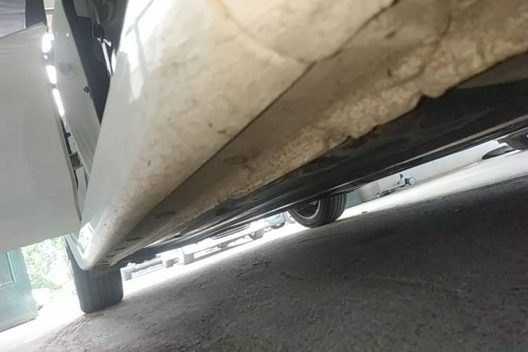 Used Kia K3 2017 1.6L Automatic 15th Anniversary Special Edition GLS Right Side Sill