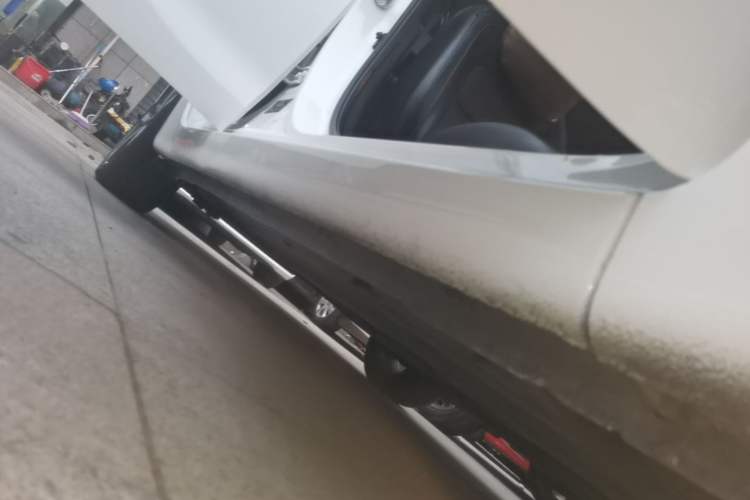 Used Kia K3 2017 1.6L Automatic 15th Anniversary Special Edition GLS Right Side Sill