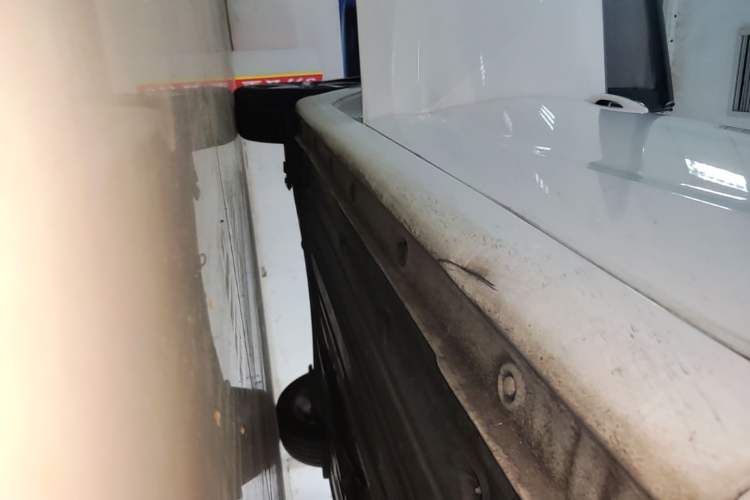 Used Kia K3 2017 1.6L Automatic 15th Anniversary Special Edition GLS Right Side Sill