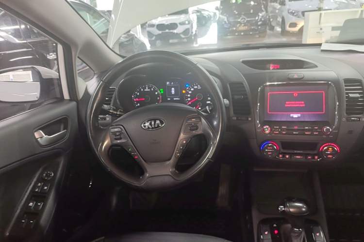 Used Kia K3 2017 1.6L Automatic 15th Anniversary Special Edition GLS Steering Wheel