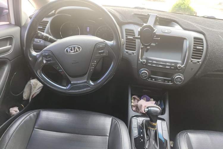 Used Kia K3 2017 1.6L Automatic 15th Anniversary Special Edition GLS Steering Wheel