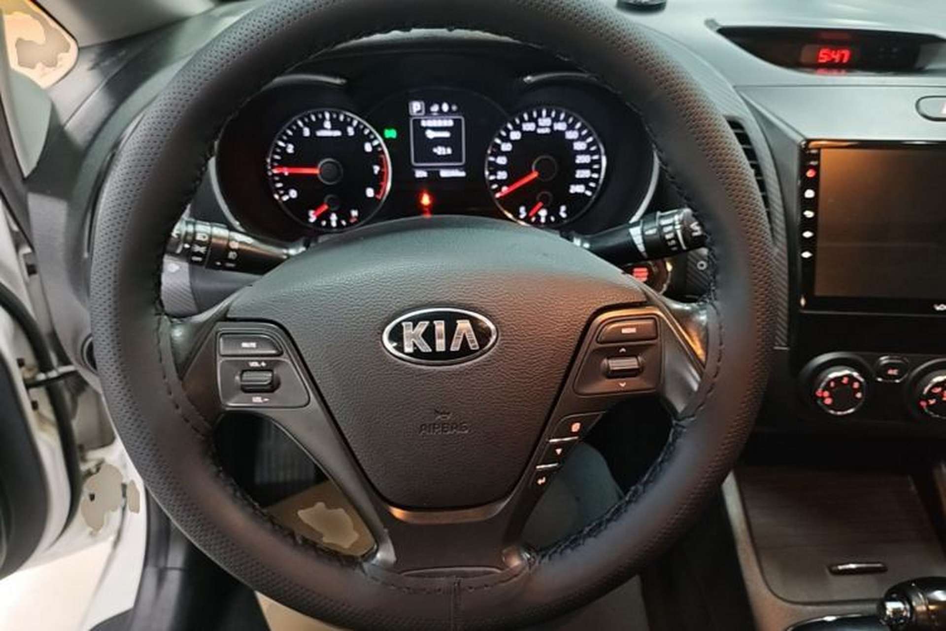 Used Kia K3 2017 1.6L Automatic 15th Anniversary Special Edition GLS Steering Wheel