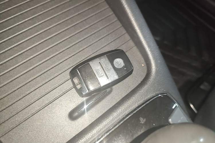 Used Kia K3 2017 1.6L Automatic 15th Anniversary Special Edition GLS Vehicle Key