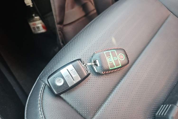 Used Kia K3 2017 1.6L Automatic 15th Anniversary Special Edition GLS Vehicle Key
