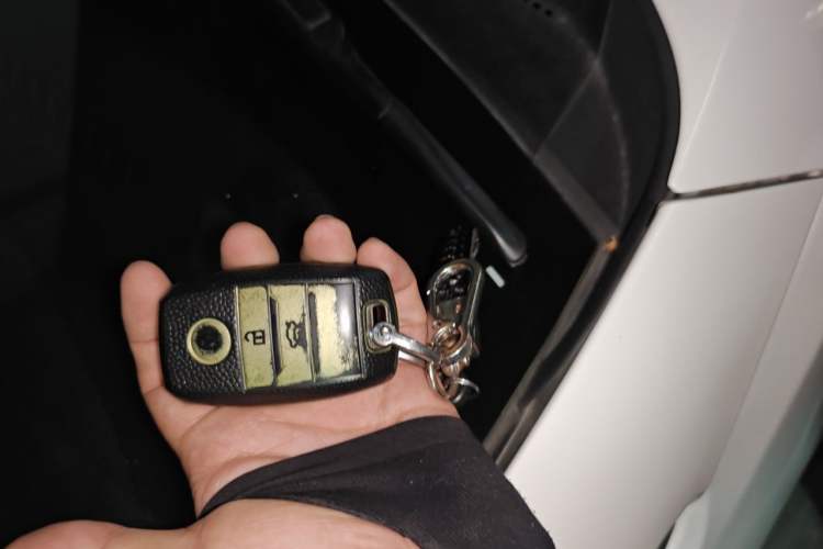 Used Kia K3 2017 1.6L Automatic 15th Anniversary Special Edition GLS Vehicle Key