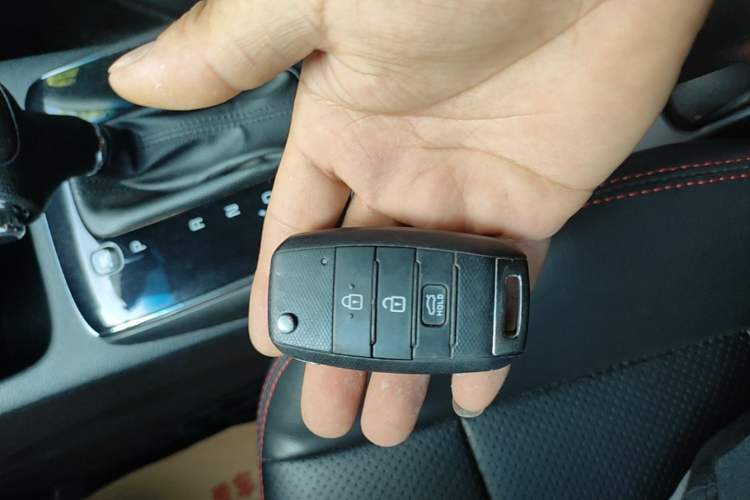 Used Kia K3 2017 1.6L Automatic 15th Anniversary Special Edition GLS Vehicle Key