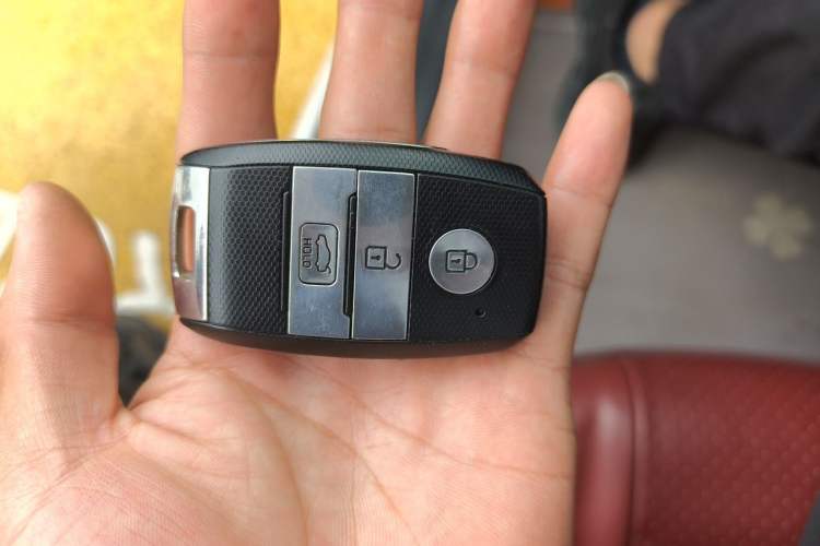 Used Kia K3 2017 1.6L Automatic 15th Anniversary Special Edition GLS Vehicle Key